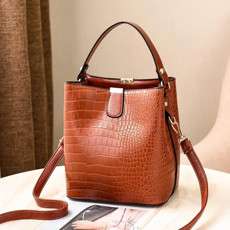 Ретро сумка-мешок, женская сумка с узором, вместительная Повседневная крокодиловая сумка на плечо, сумка-мессенджер, дамская сумочка из искусственной кожи - Цвет: Brown
