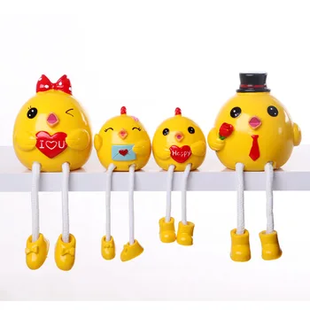 

New home decorations hanging legs doll crafts small ornaments creative modern resin animal chick family four