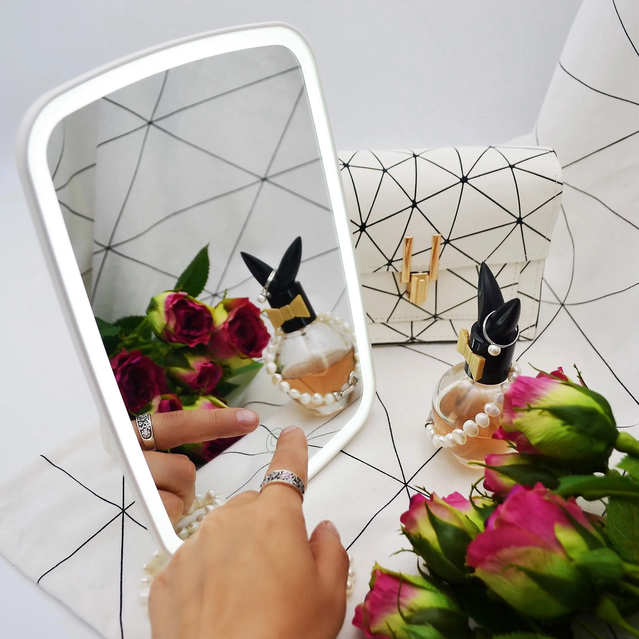 

LED Touch Screen Rechargeable Makeup Mirror 90 Rotating Table Desktop Vanity Mirror Portable LED Lighted Cosmetic Hand Mirror