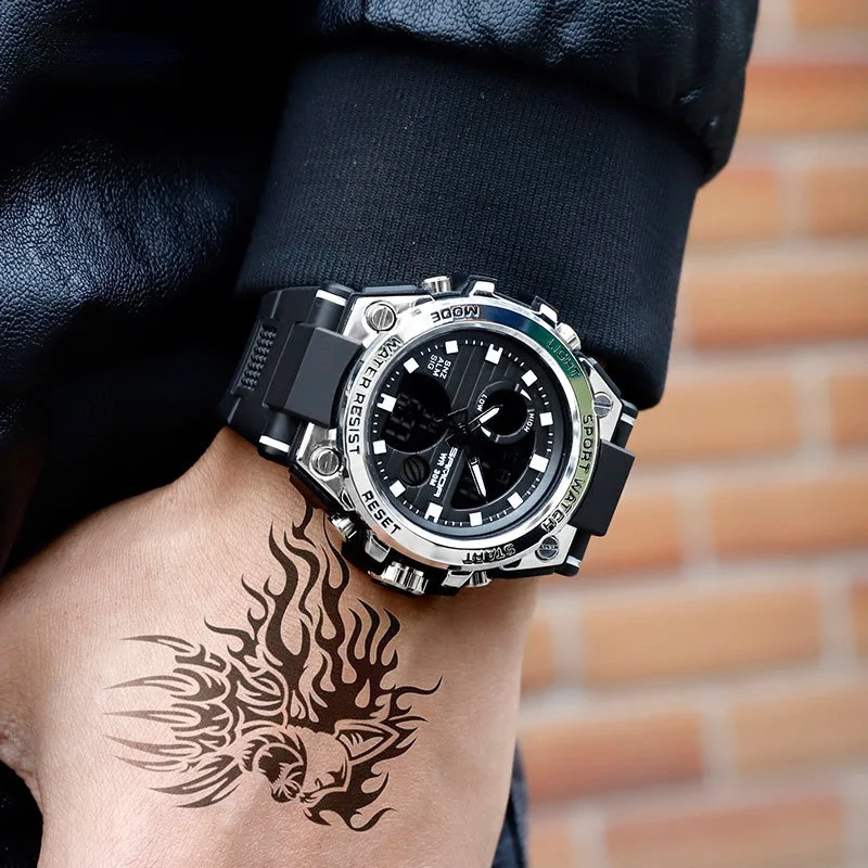 A commando tactics watch multi-functional sports adult male waterproof outdoor trend of intelligent students electronic