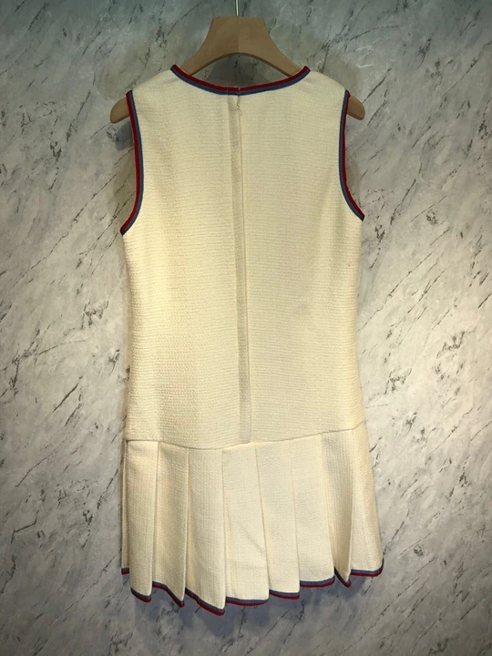 autumn and winter new women's sleeveless folding hem woolen vest dress 916