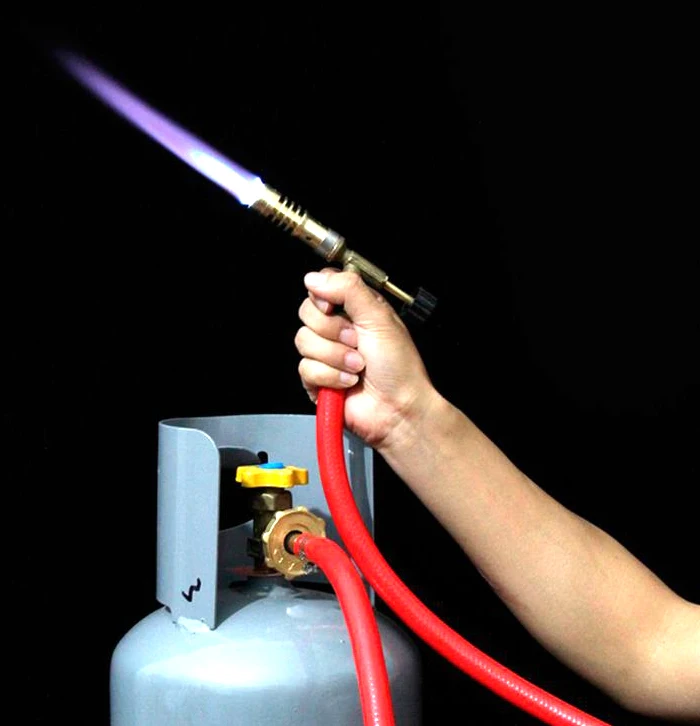 

Electronic Ignition Liquefied Gas Welding Gun Torch Kit with 3M Hose for Soldering Cooking Brazing Heating Lighting Weed Killing