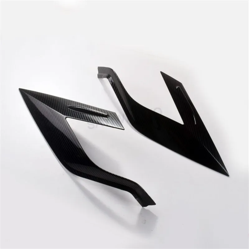 

For Toyota RAV 4 RAV4 2018 2019 ABS Carbon fiber accessories plated Rear Light Lamp Cover Trim Tail Light Cover