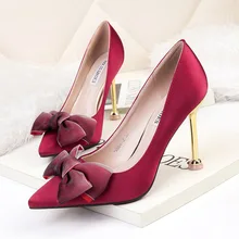 Брендовая обувь женские туфли на высоком каблуке туфли с закрытым носком на высоком каблуке 9,5 см женские пикантные свадебные туфли на высоком каблуке с бантом