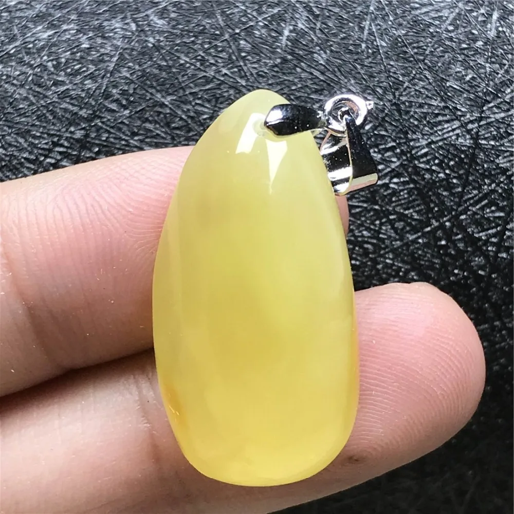 Amber Pendant (7)