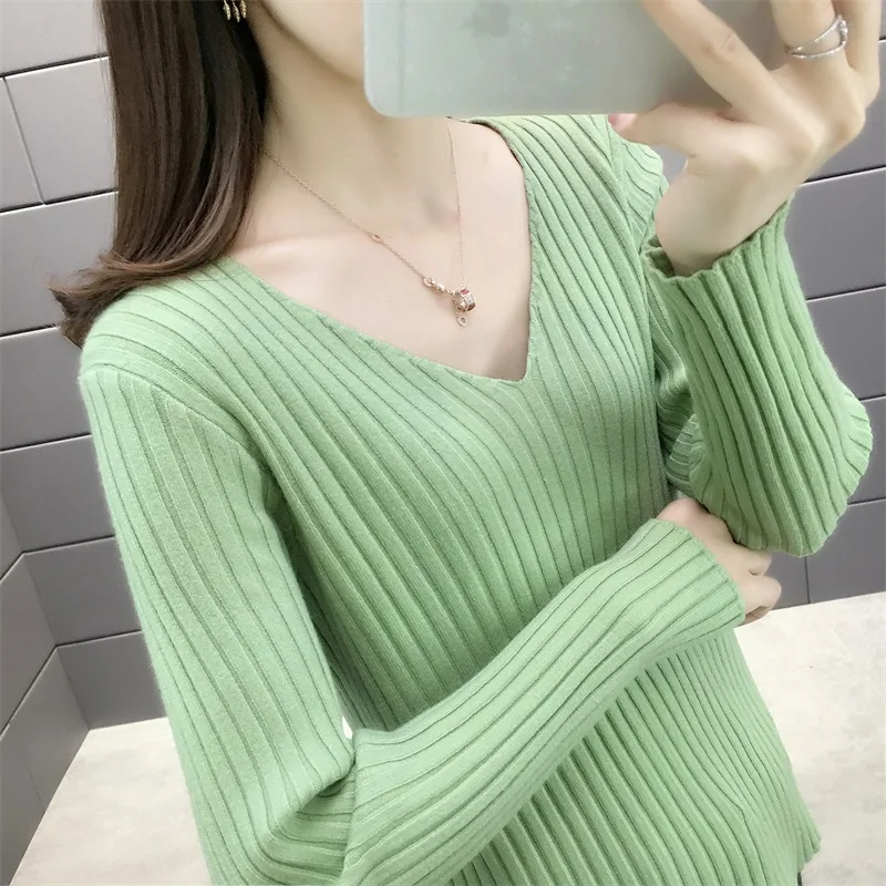 

5296 (No. 2 row of Zhongfang 2) Autumn Dress New V-collar Elastic Slimming Knitted Shirt Pure Women's Bottom Shirt 32