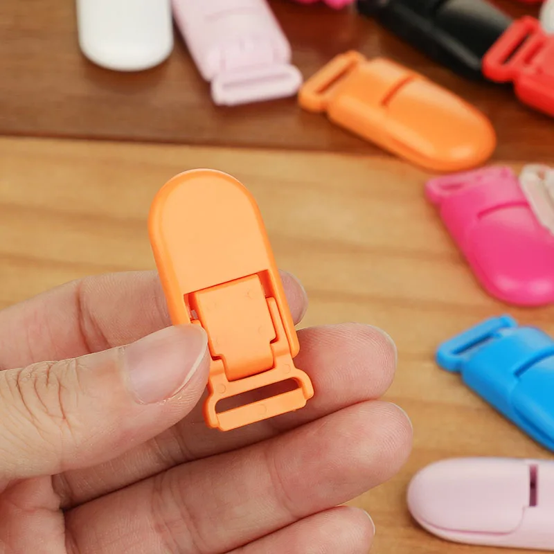 10pcs Baby Pacifier Clips Solid Plastic Pacifier Clips Soother Holder Infant Nipples Holder Multi Color Clamp Toy pacifier clip pacifier chain