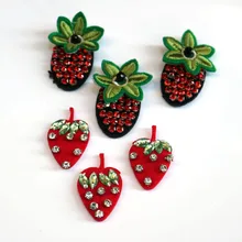 

Fashion strawberry Embroidered beaded Patches for Clothing sew on rhinestone animals parche Appliques Decoration Badge parche
