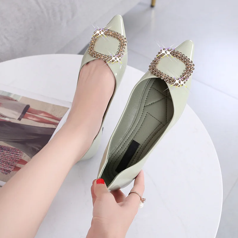

2019 New Style han ban Diamond Buckle Pointed Shallow Mouth WOMEN'S Flat Shoes Metal Square Buckle Fashion Shoes Women's