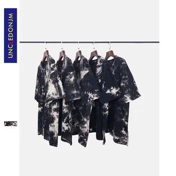 

UNCLEDONJM 2020 Summer Tie Dye Men T shirt O-neck Men T shirt Raglan Sleeve Hip hop Tops Tees Streetwear T shirts BE-1117