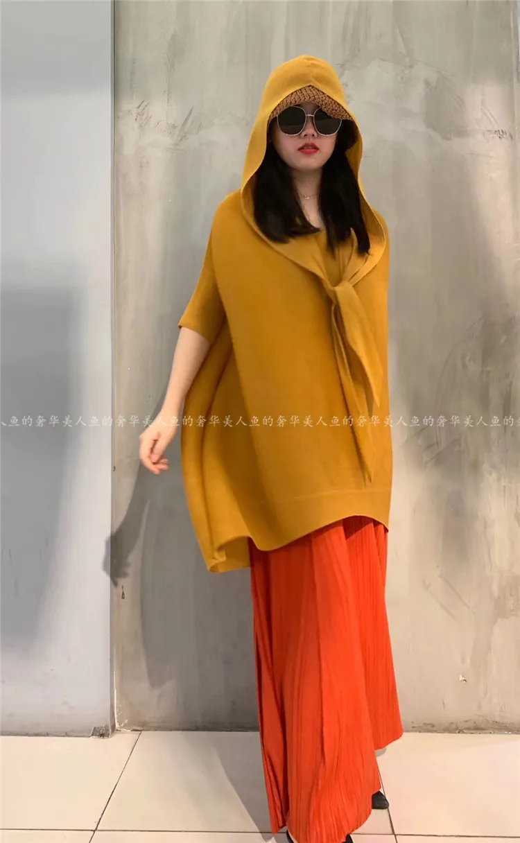Miyake плиссированная Ранняя весна Новинка Повседневная Свободная футболка дизайн чувство небольшой нерегулярный Топ женский средней длины