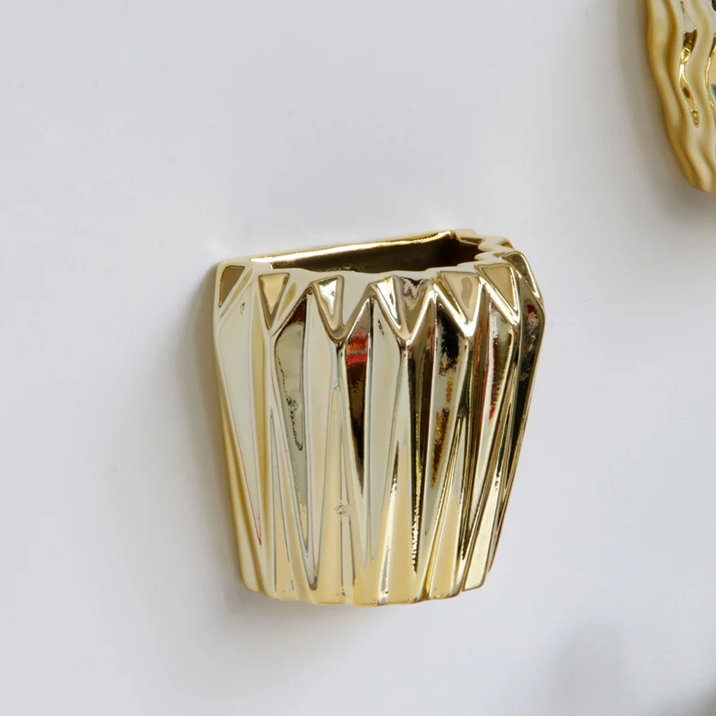 Креативная Европейская Золотая стена висящая керамическая ваза цветочный горшок настенное украшение поддельный цветочный горшок Настенная роспись украшение Цветочная корзина - Цвет: A