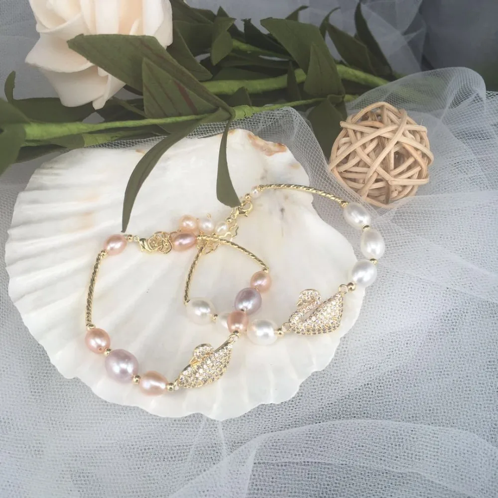 9141943996_2085630371