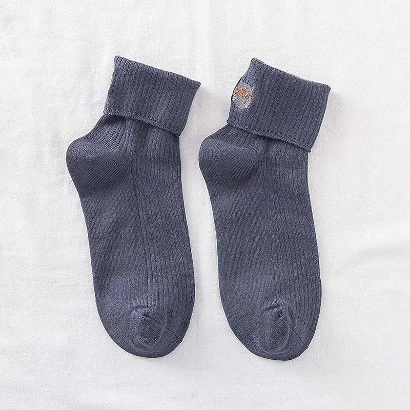 Теплые смешные носки Харадзюку, корейские милые носки ручной работы с вышивкой животных, женские креативные Носки ярких цветов, Chaussette - Цвет: Purple Socks
