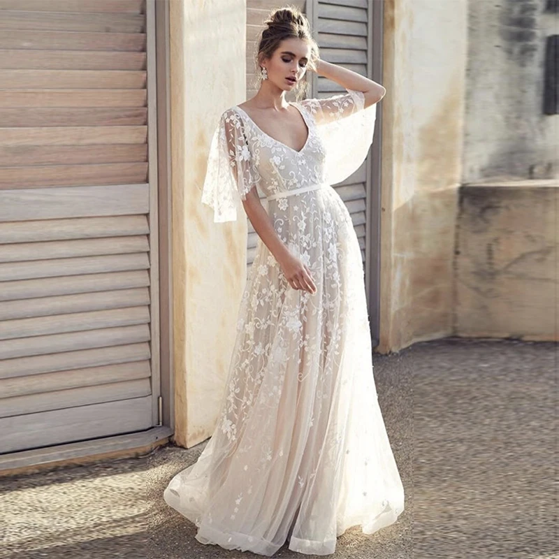

Charming Hot Sale Boho Wedding Dresses Lace Half Sleeves Gowns Deep V Neckline Bridal Back Out Sweep Train 2022