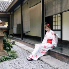Женское кимоно халат традиционная Япония юката красный цвет цветочные принты Летнее платье одежда для выступлений косплей одежда