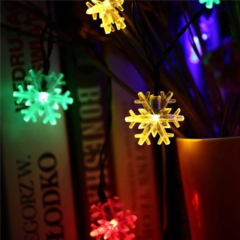 10 m 100 LEDs 220 V Christmas tree; Snow Flakes LED Garland Fairy Light Christmas Party Decorations for Home Garden Wedding Chri