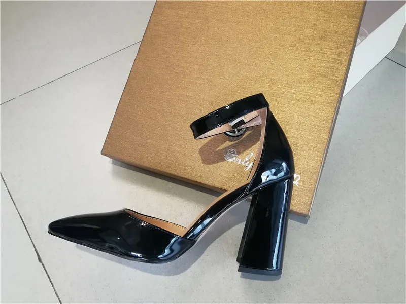 Onlymaker/женские классические туфли-лодочки на высоком каблуке 10 см с острым носком; обувь без застежки на толстом каблуке; свадебные туфли с ремешком и пряжкой; большие размеры