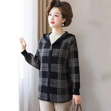 Mother's Autumn Coat 2021 New Short Middle-Aged Elderly Women's Spring Jackets Mother Cardigan With Hooded Women Tops 767