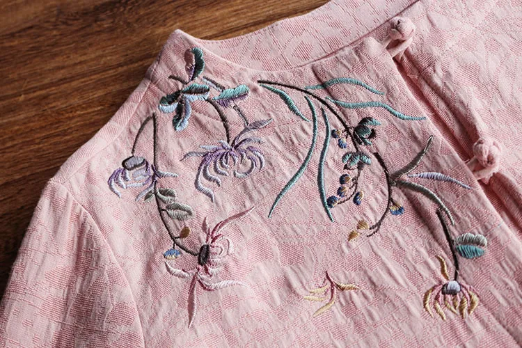 7383 New Spring Women Shirt Chinese Style Retro Buckle Floral Embroidery Linen Loose O-Neck Long Sleeve Blouse Women 6