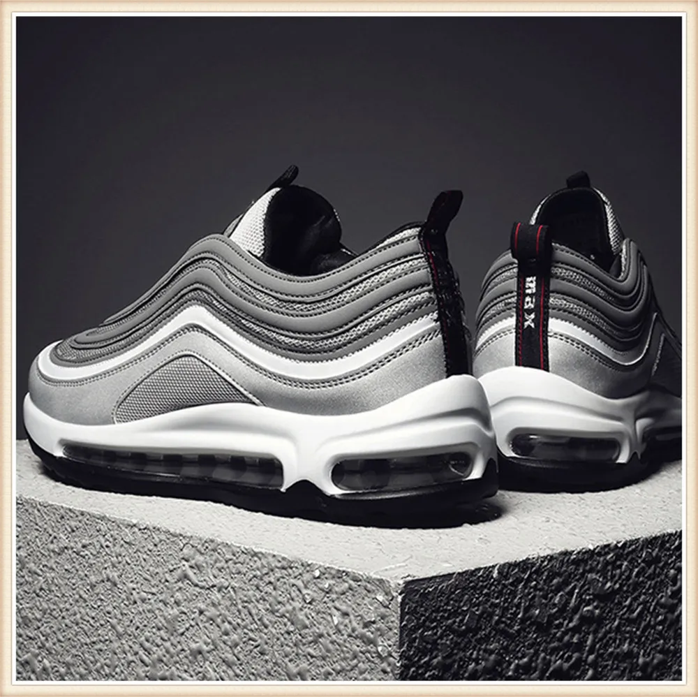 SNEAKER xq26
