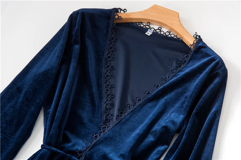 11892657301_1992033555