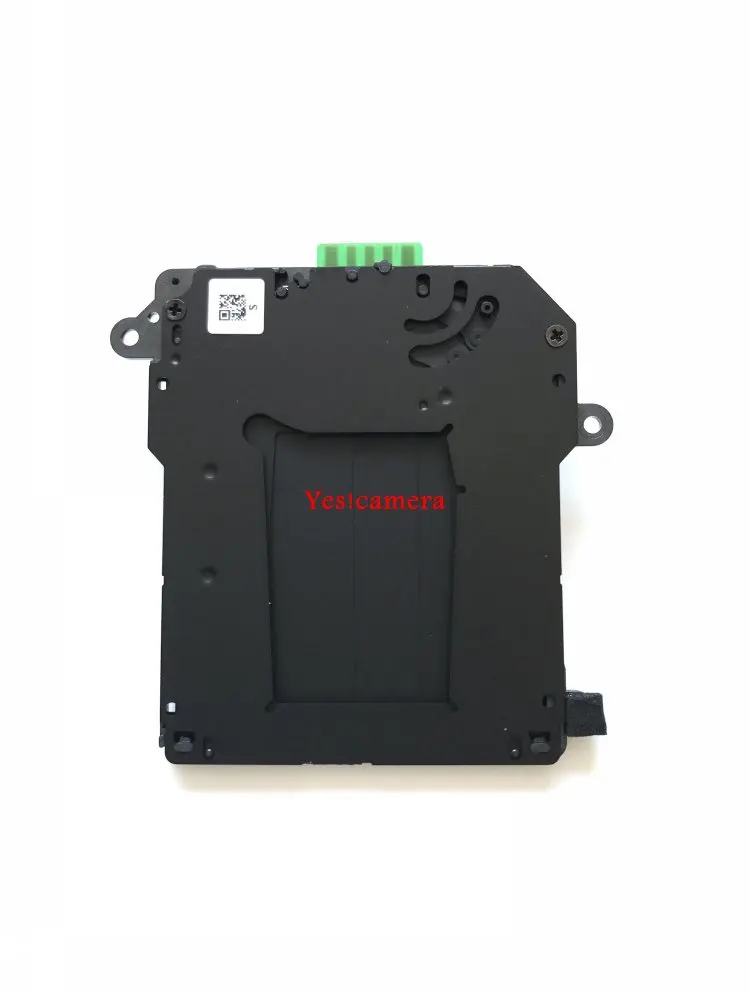 オリジナルシャッターユニット用のブレードとニコン D5000 デジタル