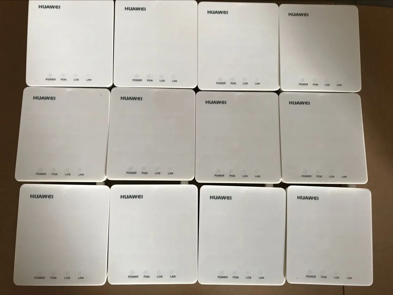 Kopen 20PCS 99% Nieuwe Gebruikt Hua Wei EPON GPON Oun 8010 8310M Ftth Glasvezel Tweedehands EPON  GPON Ont Router 1GE Ont Zonder Power ONU