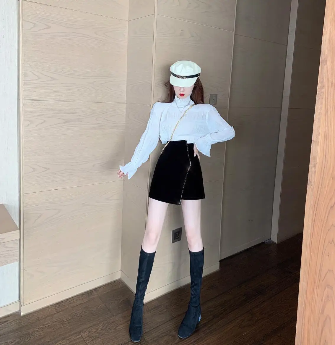 Ins CHIC Europe French Irregular Velvet Hand Bead Rhinestone Woman Velour Mini Skirt High Waist Bodycon Lady Bottom Black Winter