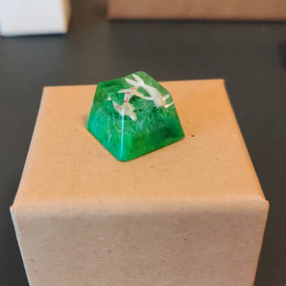 koi ESC green keycaps 1