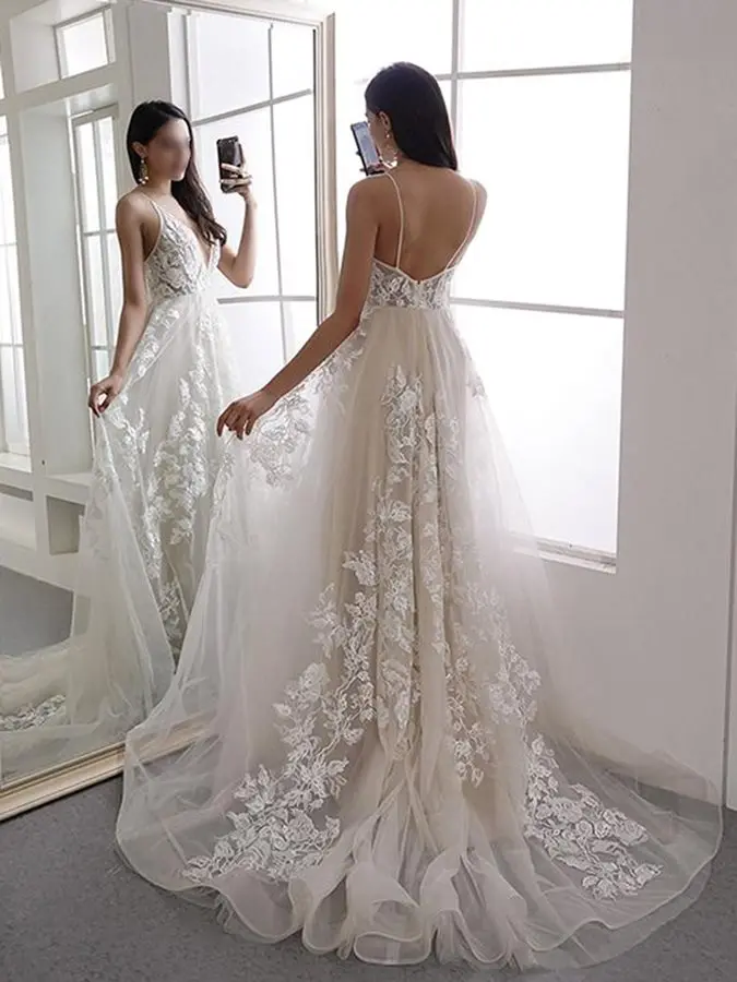 

2019 Graceful Lace Appliques Tulle Wedding Dress Backless Spaghetti Strap A Line Court Train Long Bridal Gowns Robe De Mariee