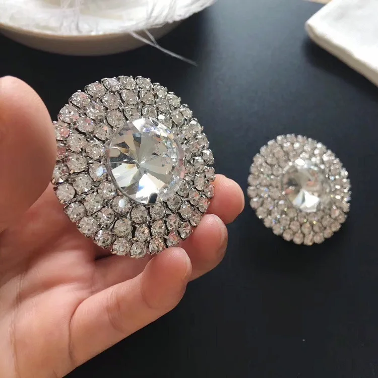 New round crystal earrings clip Earrings