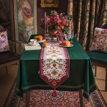 

American Retro Table Runner Luxurious Velvet Printed Pink Runner Tables Snake Print Dining Table Decorative Tablecloth Home