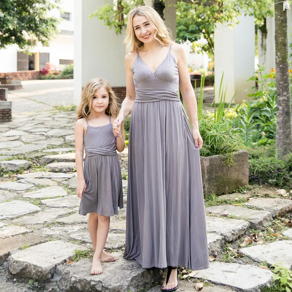 PatPat Stylish Solid Pleated Strap Maxi Dress for Mom XL Spring Casual Cotton Ladies Dress