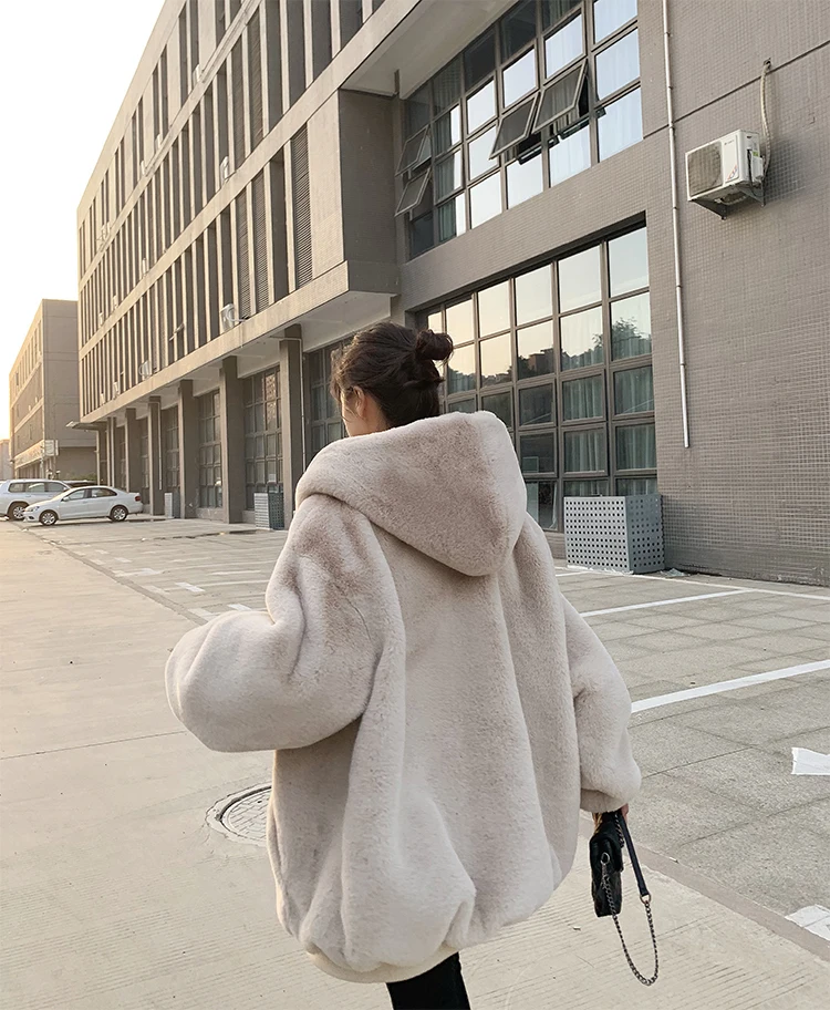 Новая Корейская версия свободного осенне-зимнего утолщенного искусственного меха кролика пальто женское