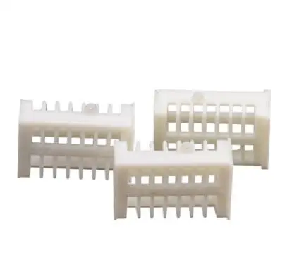 50pc/lot Multifunctional plastic bee king cage prisoner general beehive bee escape device beekeeping tool animal D030