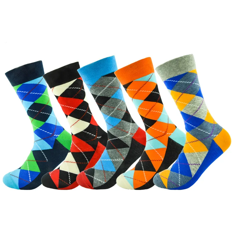 

2019 winter cotton on the new dazzling socks men's dotted diamond lattice personality fashion sports tube men's socks