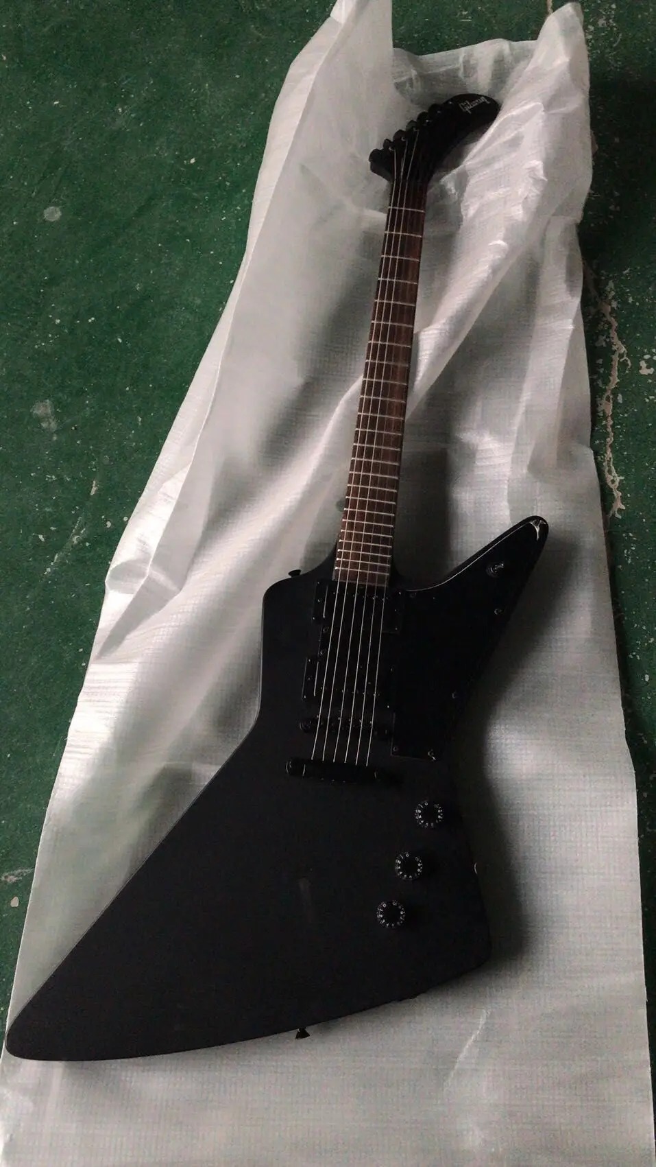 Rare Metallic James Hetfield Gloss Black Explorer Electric Guitar China