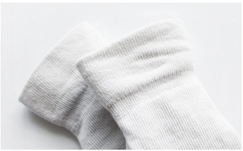 Детские носки, резиновый противоскользящий пол, детские носки с героями мультфильмов, теплые хлопковые носки для новорожденных мальчиков и девочек, милые носки для малышей, нескользящие носки-Тапочки