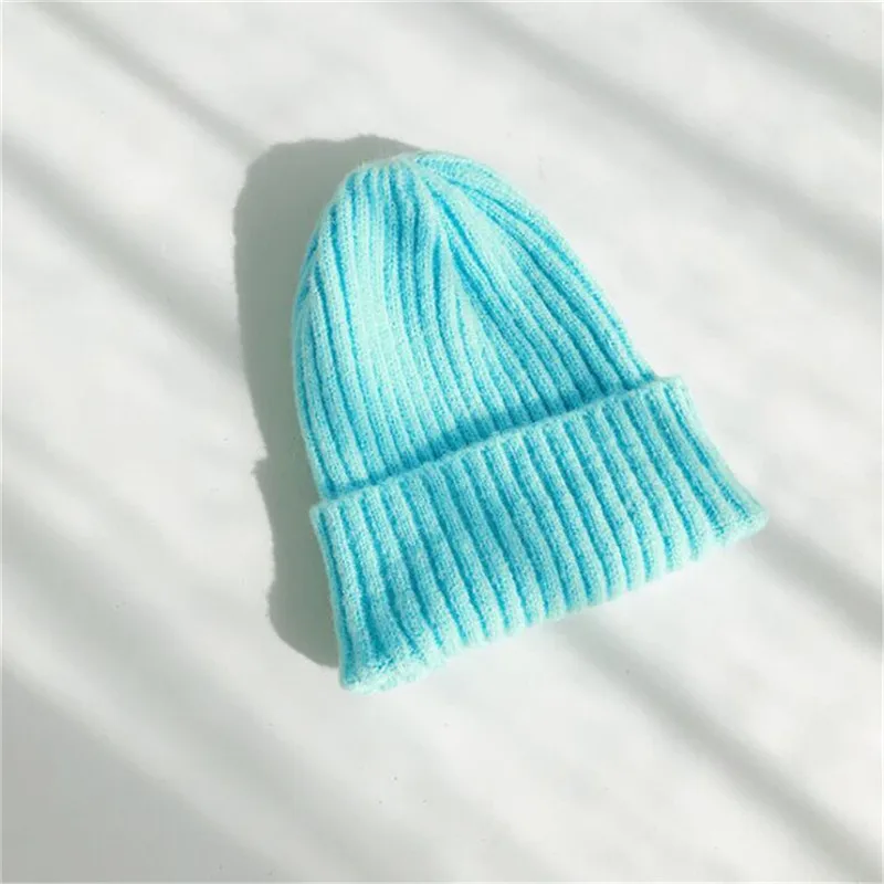 Bright blue Женская однотонная Шапка-бини для девочек, женская вязаная мягкая теплая зимняя шапка в рубчик, Женская неоновая желтая зеленая фуксия оранжевая шапка - Color: Bright blue