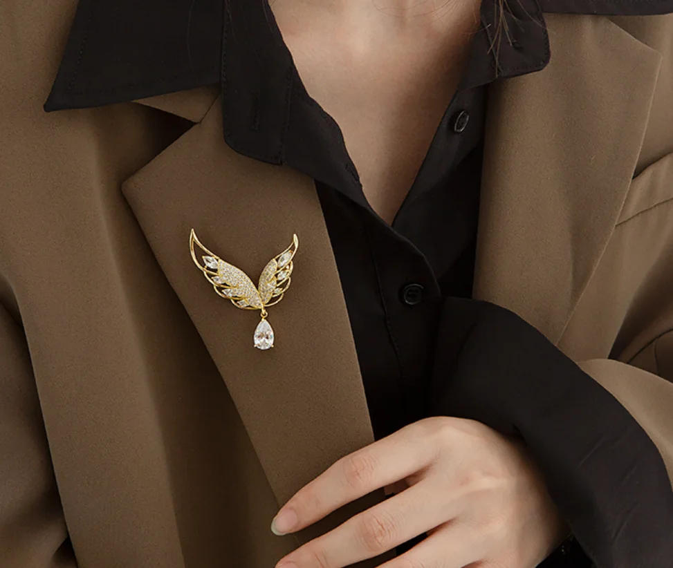 2023 trend Angel Wings Zircon Water Drop Lapel pins Unusual luxury Women's brooch Fashion Jewelry