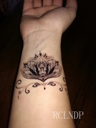 Водостойкая временная татуировка наклейка цветок лотоса поддельные тату флэш-тату на запястье для девушек женщин мужчин - Цвет: Белый