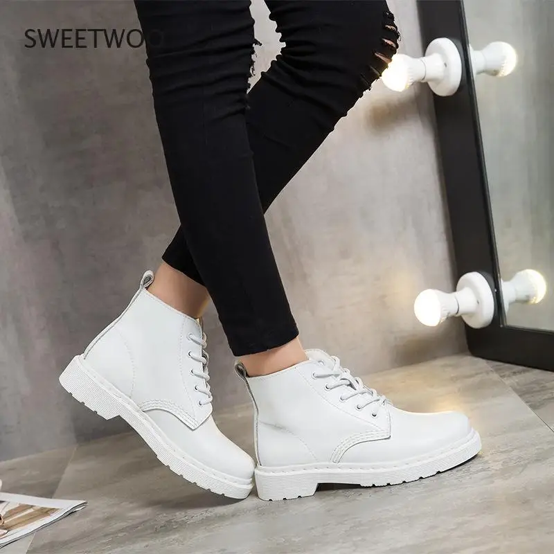 Botas planas blancas para mujer, botines de moto, zapatos de primavera,  2021|Botas hasta el tobillo| - AliExpress