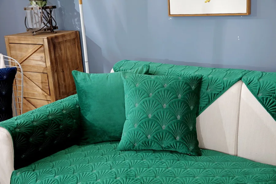 Solid Plush Scales Sofa Cover Autumn Winter Warm Cushion Cover Nordic Simple Combination Sofa Slipcovers For L-shaped Sofa Decor