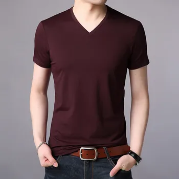 

Men's short-sleeved T-shirt male Korean version of the trend of shirts handsome male half sleeve geometric pattern