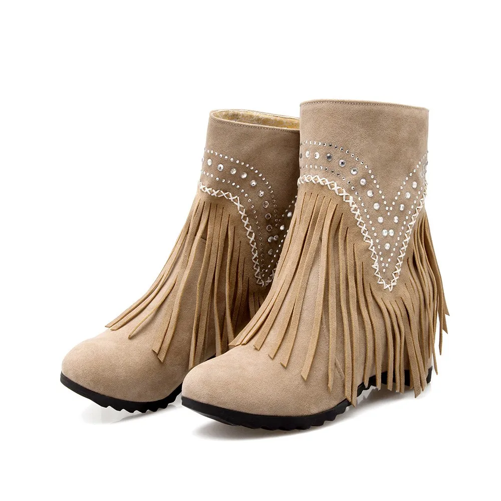 Женские короткие ботинки зимние замшевые ботинки в этническом стиле сапоги для верховой езды в стиле ретро с кисточками обувь на танкетке средней высоты г. Модная теплая меховая обувь