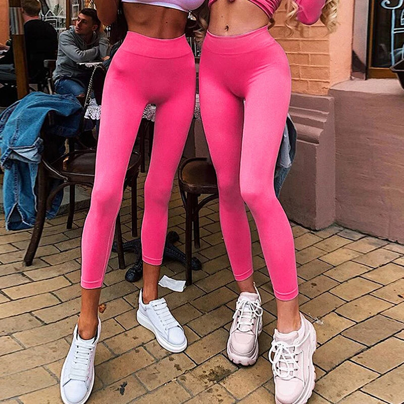 women's short yoga pants