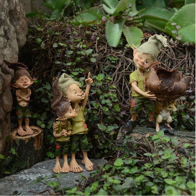 Miniature Garden Elf,Mini Tiny Elf Figurines\uff0cWhimsical Garden Decoration\uff0cMiniature Elf Figurines Miniature Vintage Fairy Garden Lantern Elf