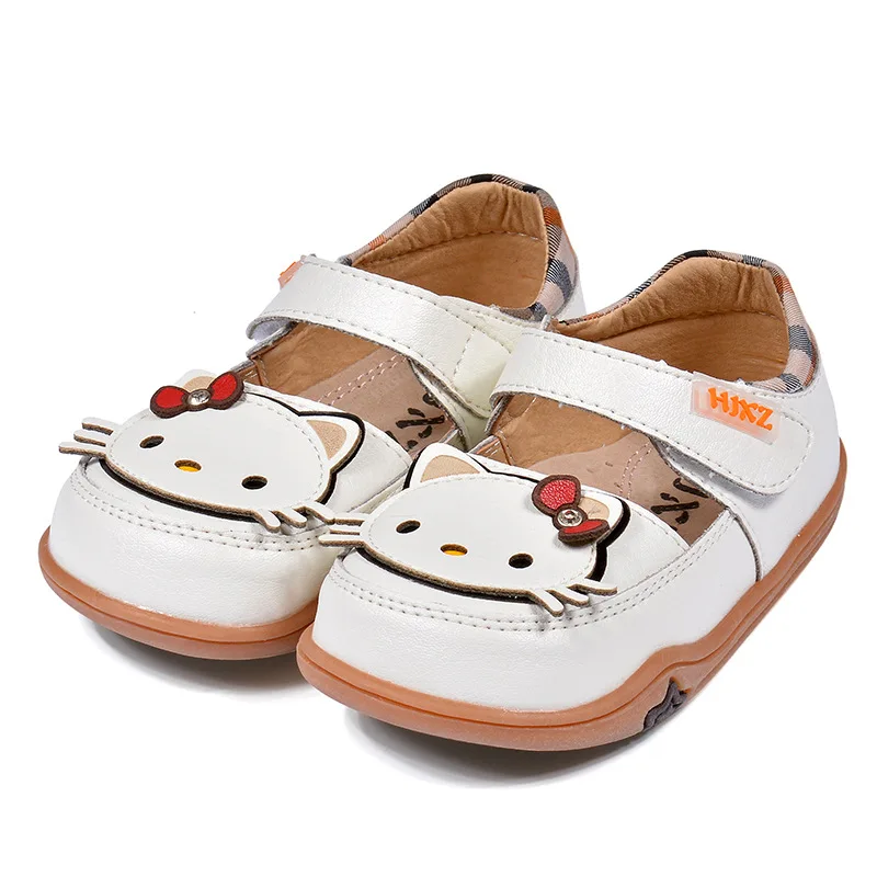 thumbnail image 1 of Hello Kitty, nuevos productos de primavera y otoño, zapatos individuales de Velcro para niñas, zapatos de bebé con estampado de dibujos animados de fondo suave antideslizantes para niños, 1 of 4