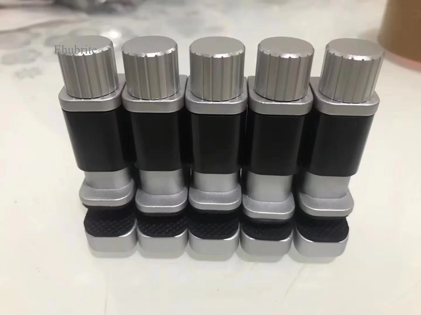 Universal mobile phone screen fixed clip warping screen fixed clip mobile phone open glue leakage metal balance clip